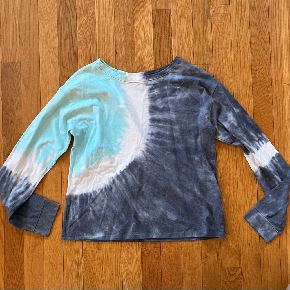 More Than Magic Tie-Dye Long Sleeve Tee Girls XL Blue and gray.